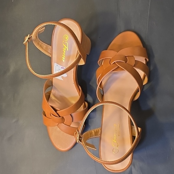 BRAND NEW FOREVER PRISCILLA BLOCK-HEEL SANDAL - Picture 7 of 15
